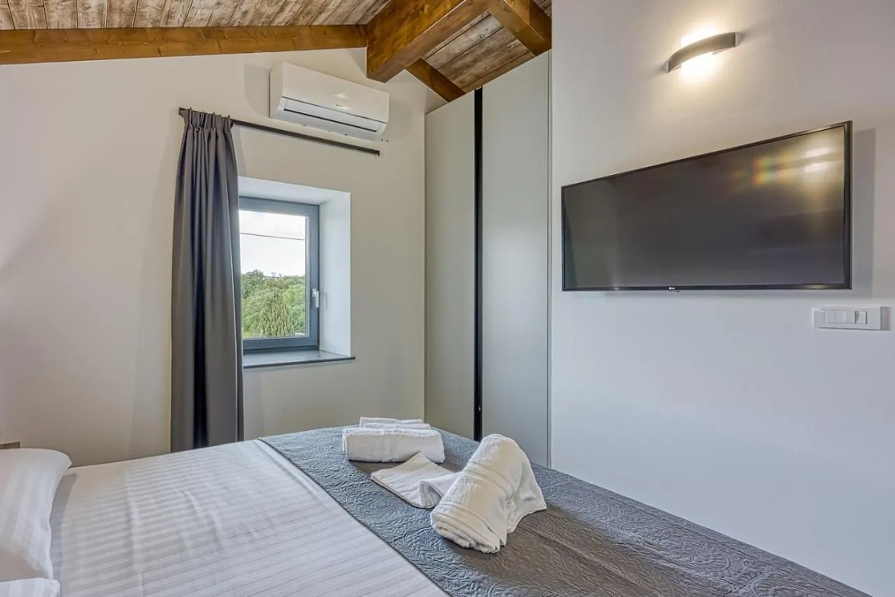 Villa Ana With Private Pool Tinjan