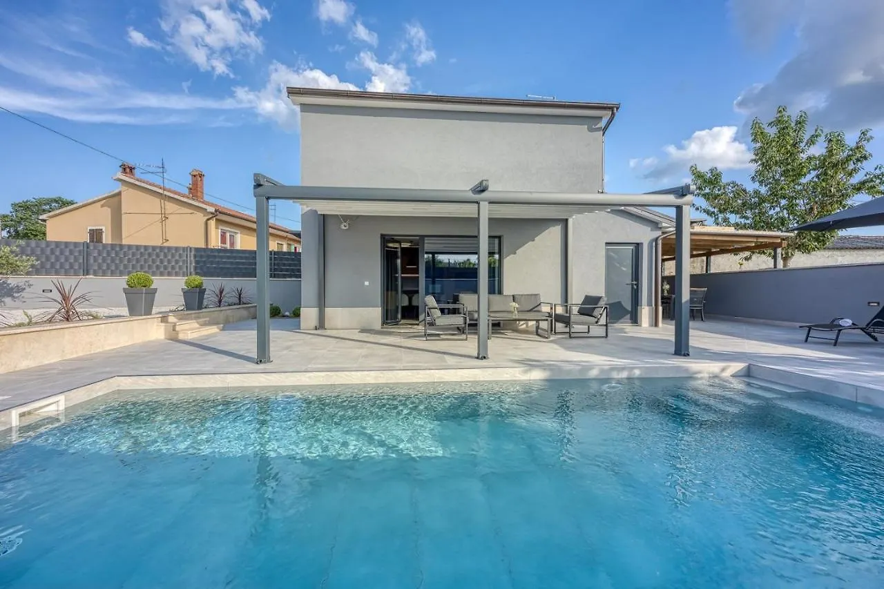 Villa Ana With Private Pool Tinjan